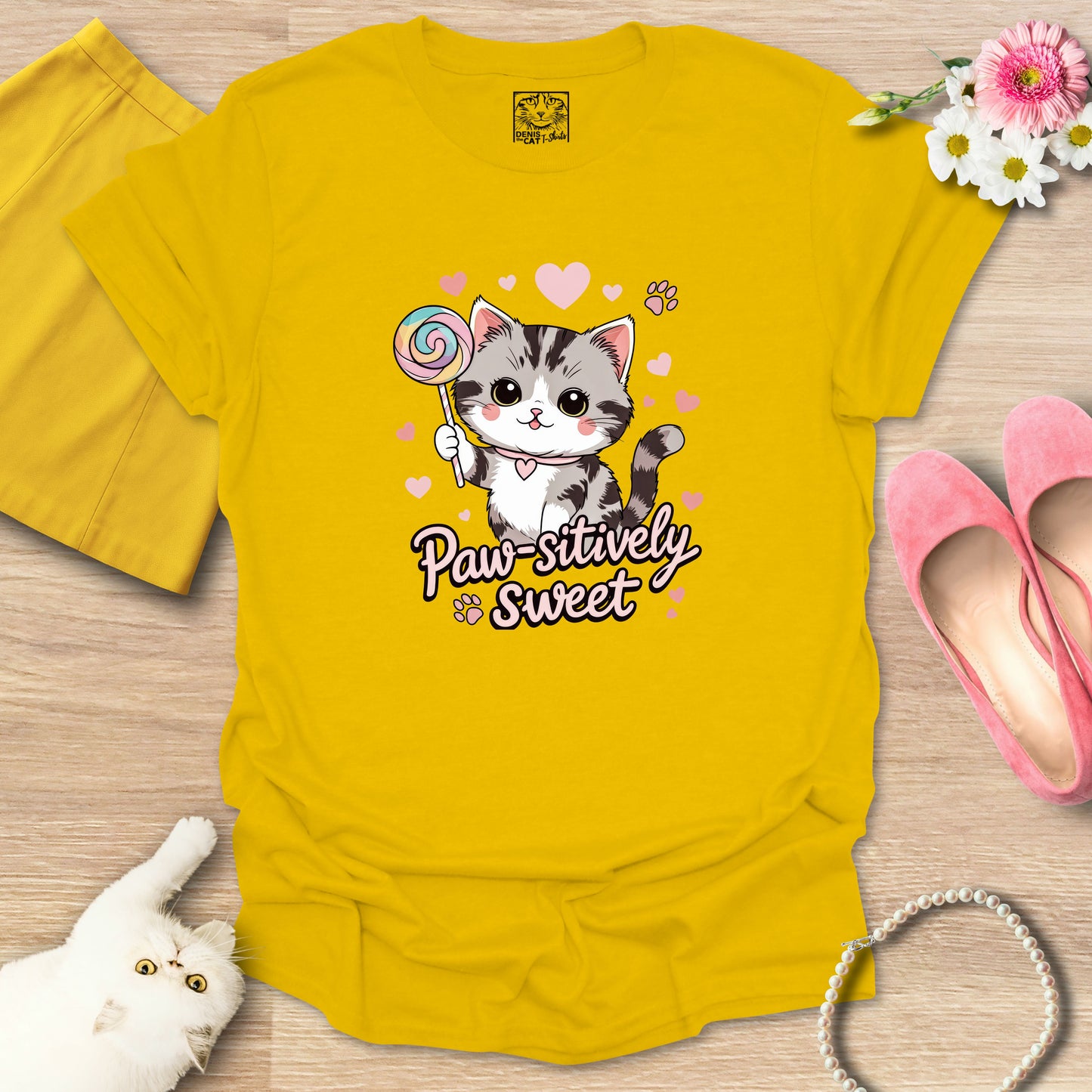 Paw-sitively Sweet Cat