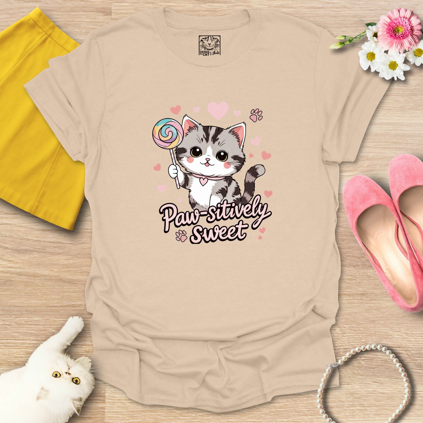 Paw-sitively Sweet Cat